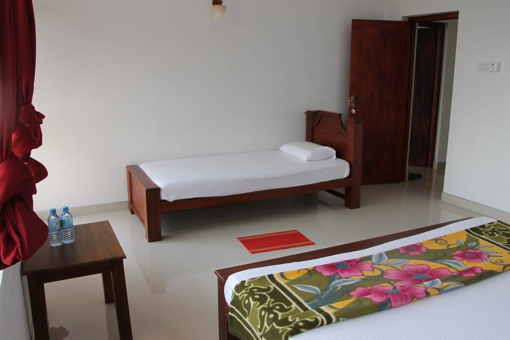 Pure Nature Hotel 캔디 객실 사진