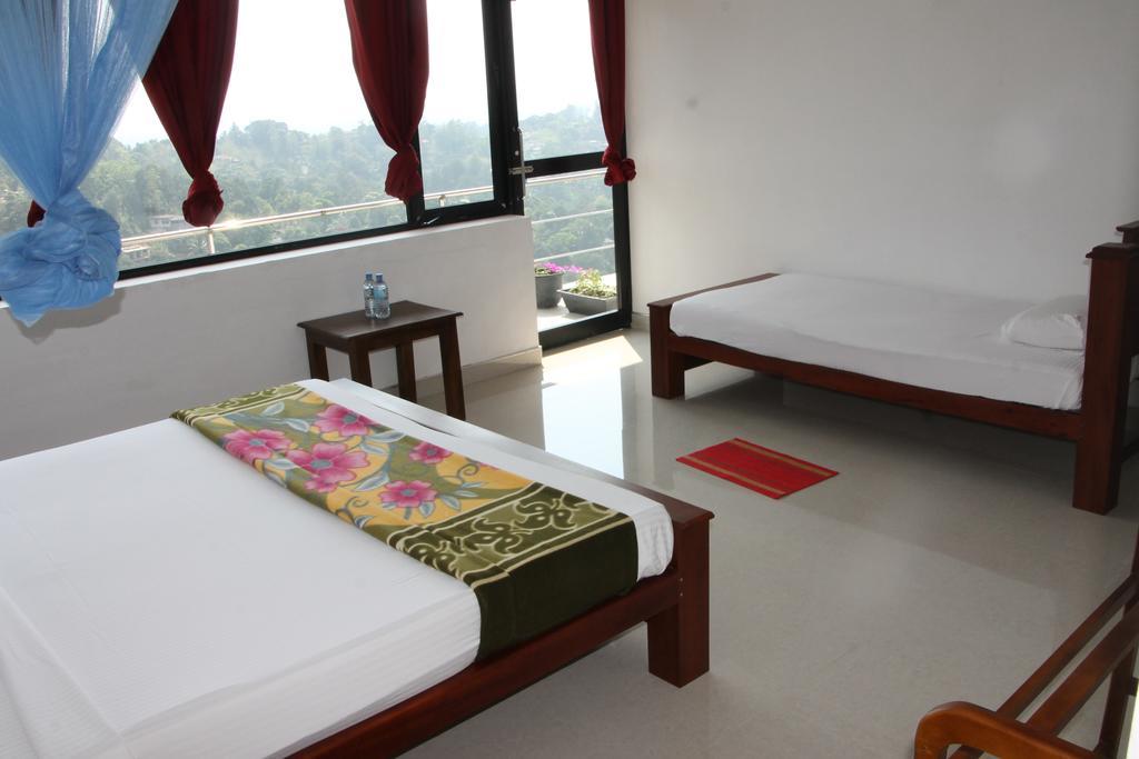 Pure Nature Hotel 캔디 객실 사진